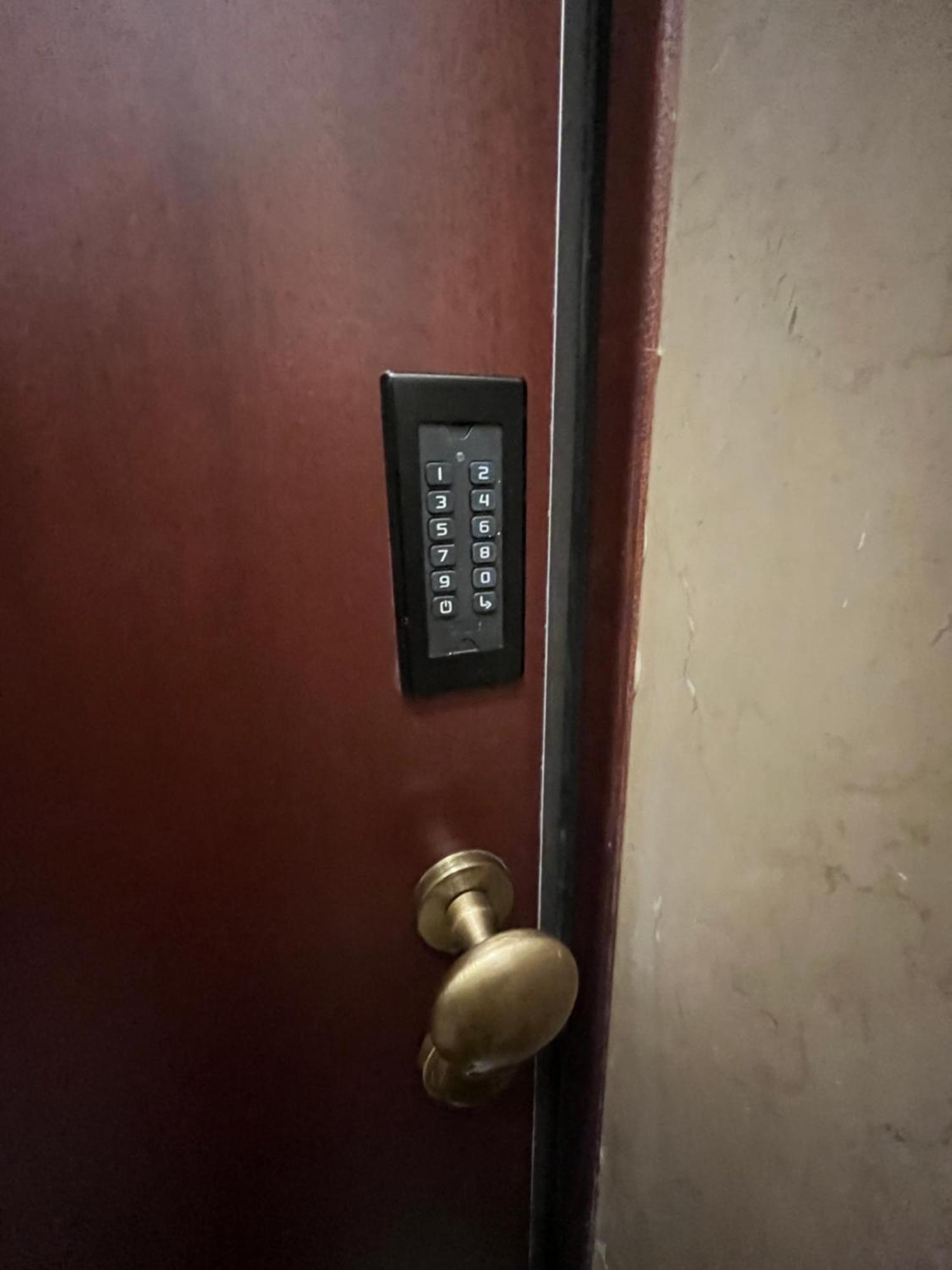 Calari Rooms - Affittacamere Болоня Екстериор снимка