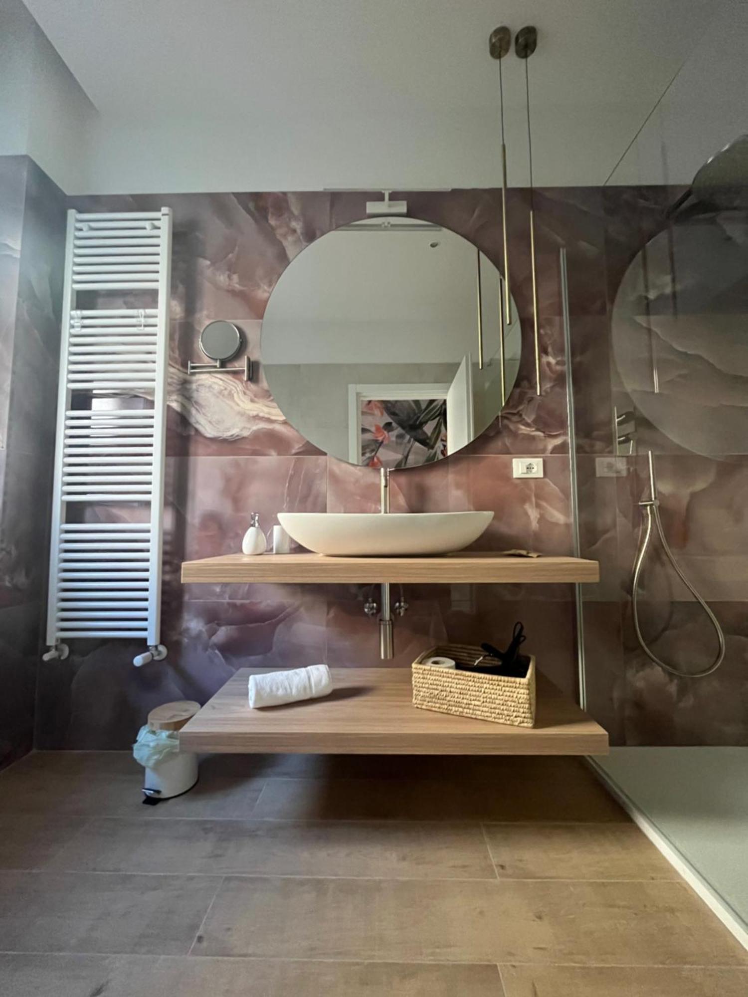Calari Rooms - Affittacamere Болоня Екстериор снимка