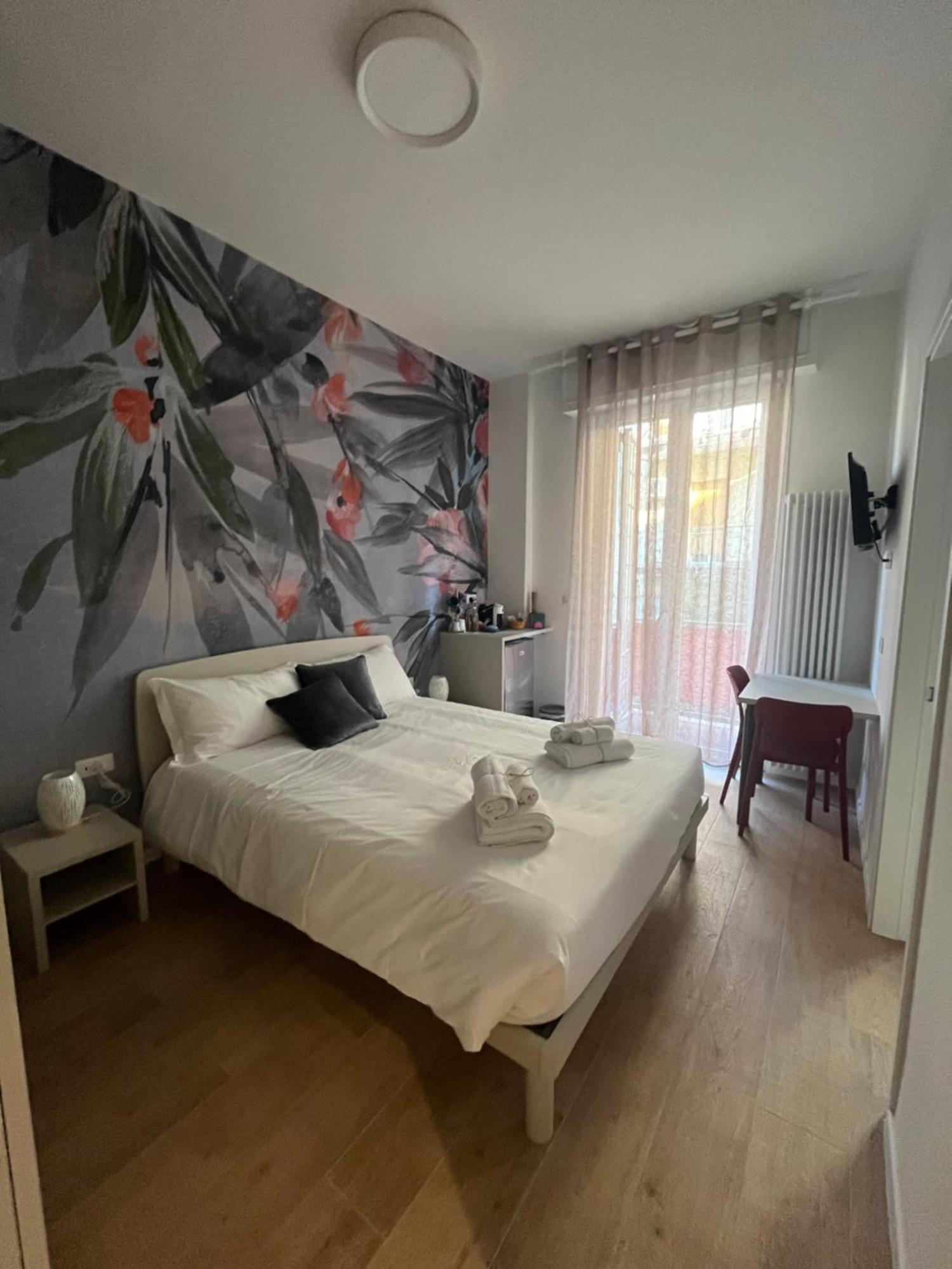 Calari Rooms - Affittacamere Болоня Екстериор снимка