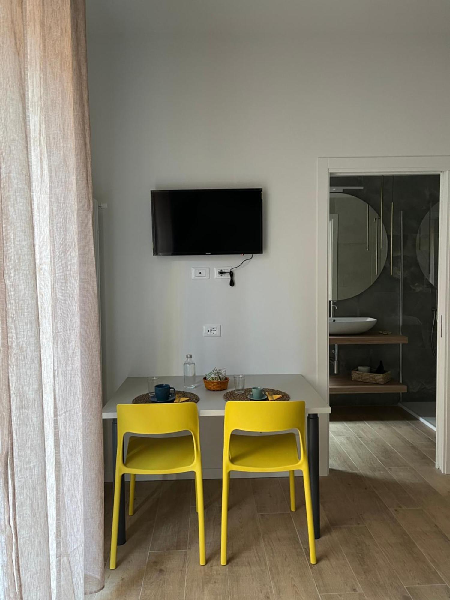 Calari Rooms - Affittacamere Болоня Екстериор снимка